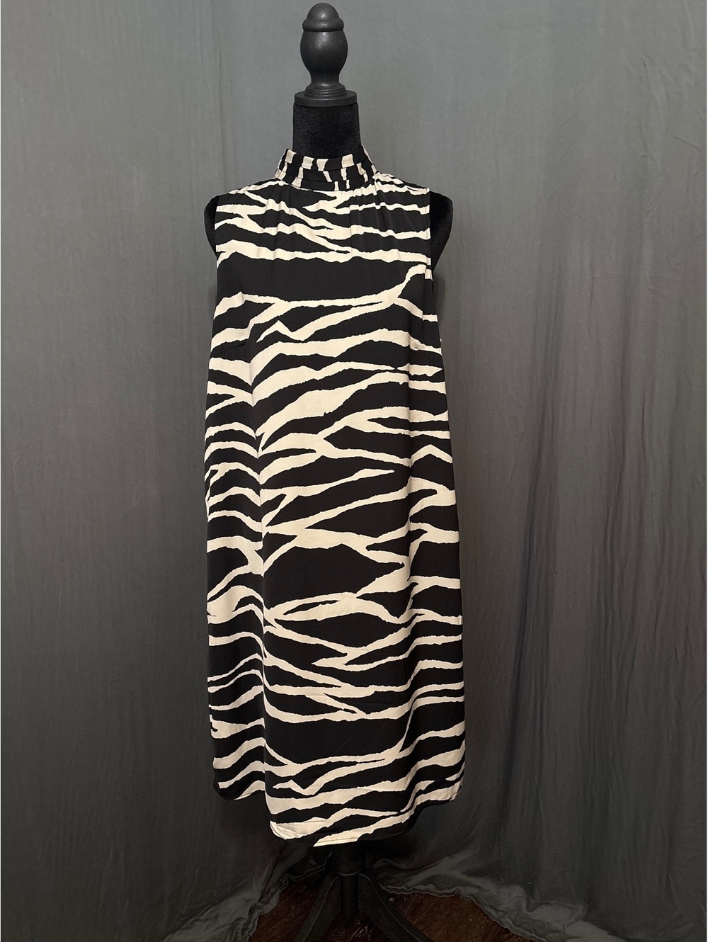 H&M Zebra Shift Dress Size Medium